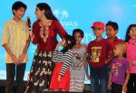 Ragini Khanna performed song with Kids at the _Care for Cancer Patients - Annual Day Event_  organised by NGO Vishwas.1